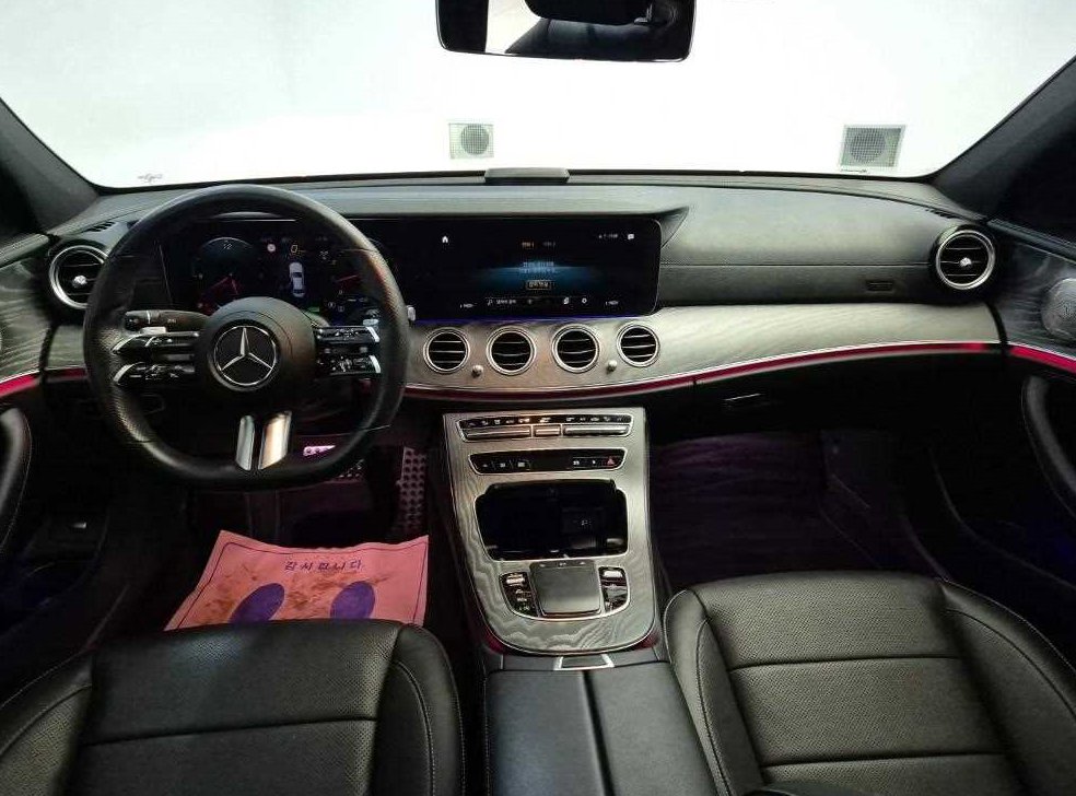 벤츠 E 클래스 E350 4MATIC AMG LINE 사진 7