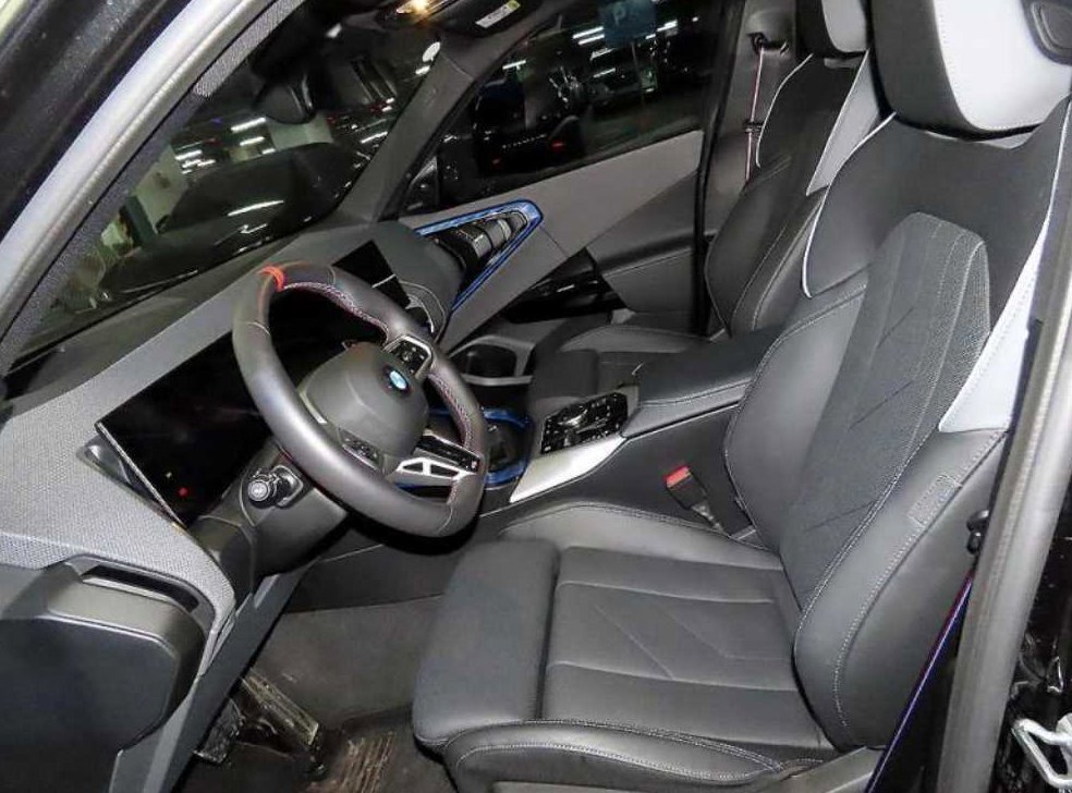 BMW X3 M50 프로 사진 6