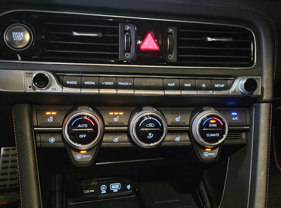 제네시스 G70 3.3T 스포츠 AWD 사진 12