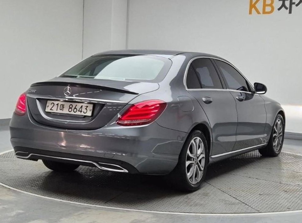 벤츠 C 클래스 C200 아방가르드 사진 4