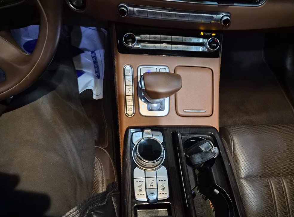 제네시스 G90 3.3 T AWD 사진 12