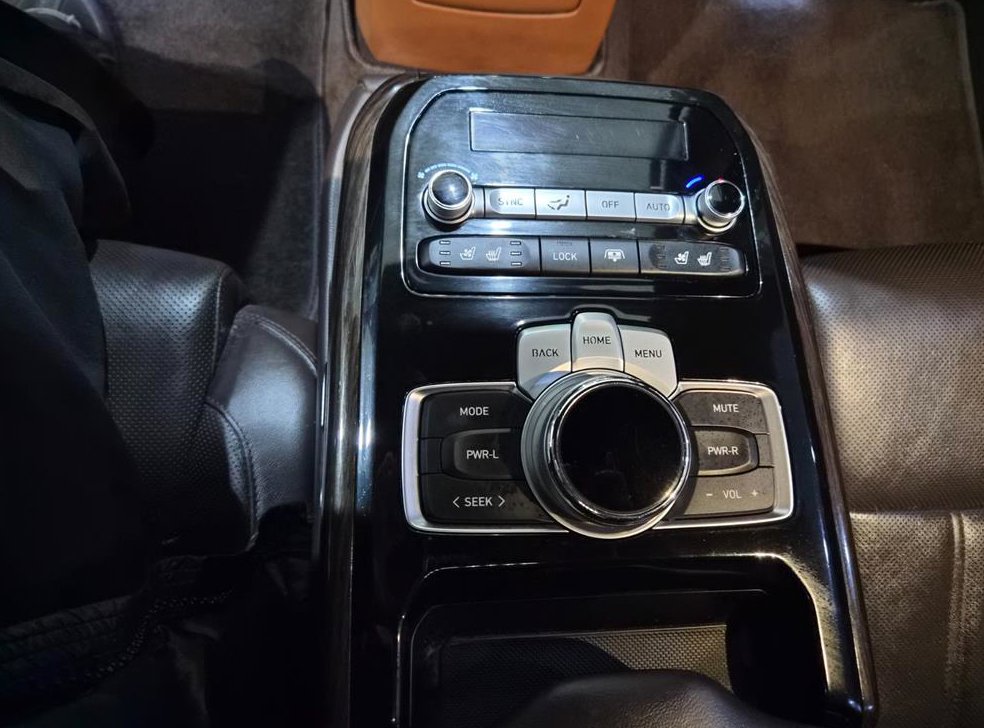 제네시스 G90 3.3 T AWD 사진 15