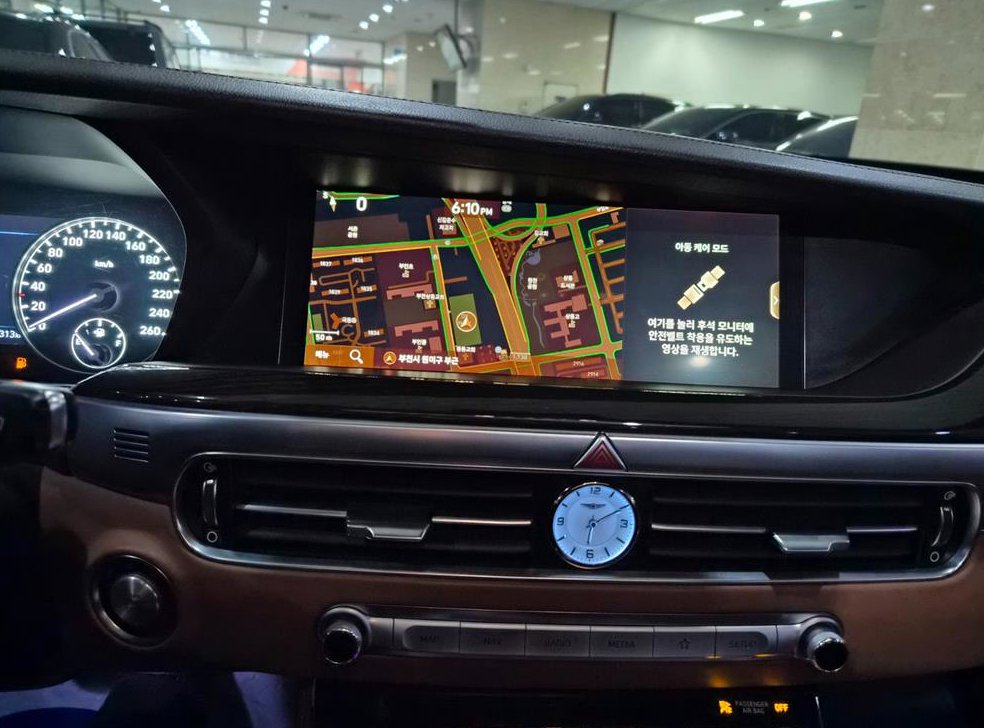 제네시스 G90 3.3 T AWD 사진 8