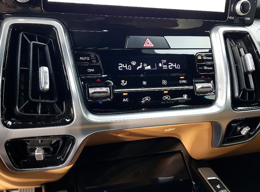 기아 쏘렌토 가솔린 2.5T 2WD 노블레스 사진 11
