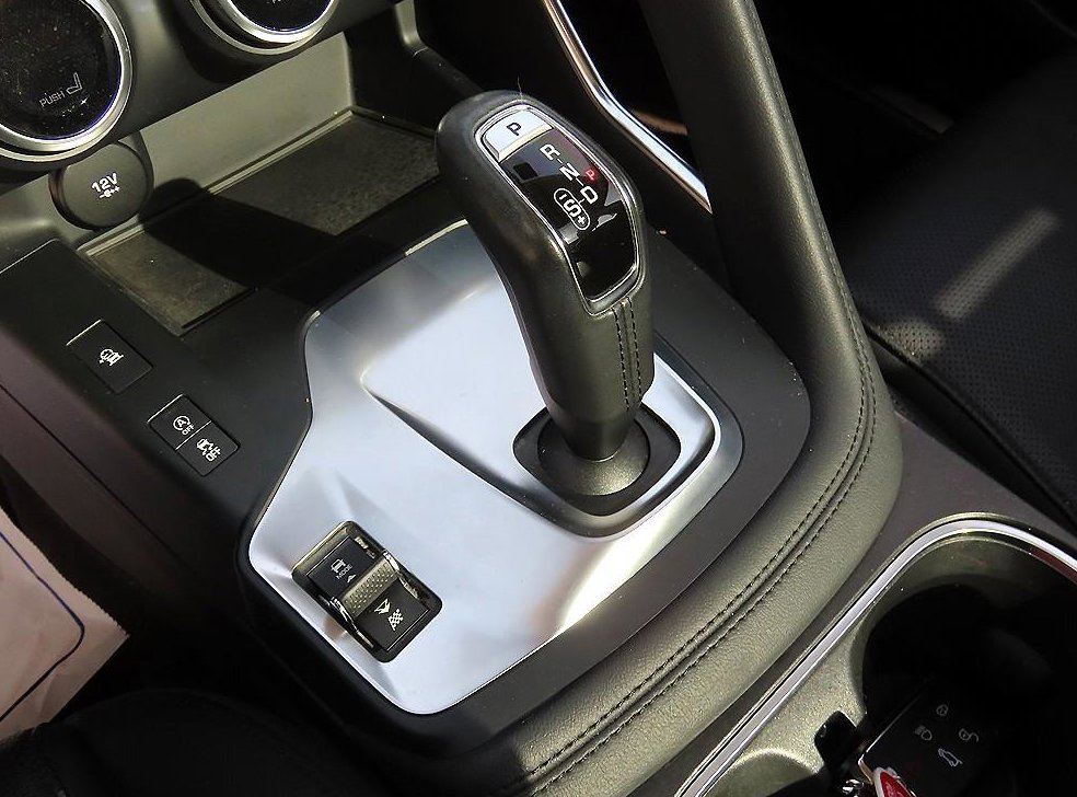 재규어 E-PACE P250 S 사진 10