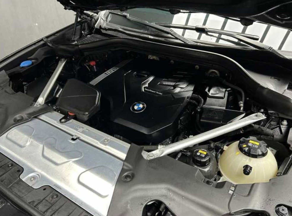 BMW X4 xDrive 20i xLine 사진 19