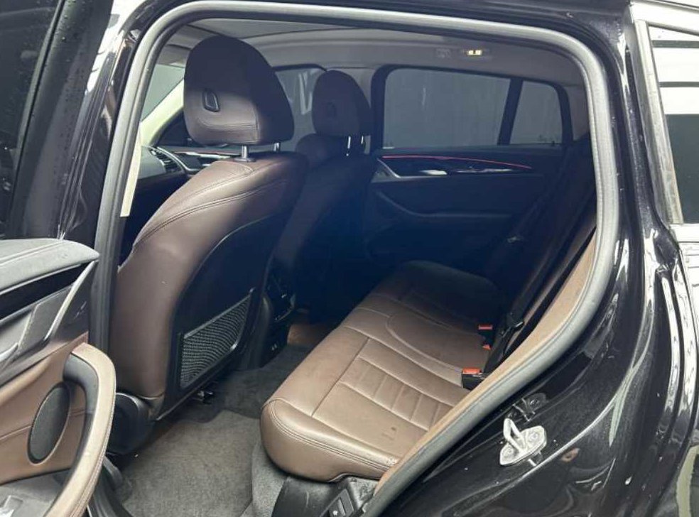 BMW X4 xDrive 20i xLine 사진 6