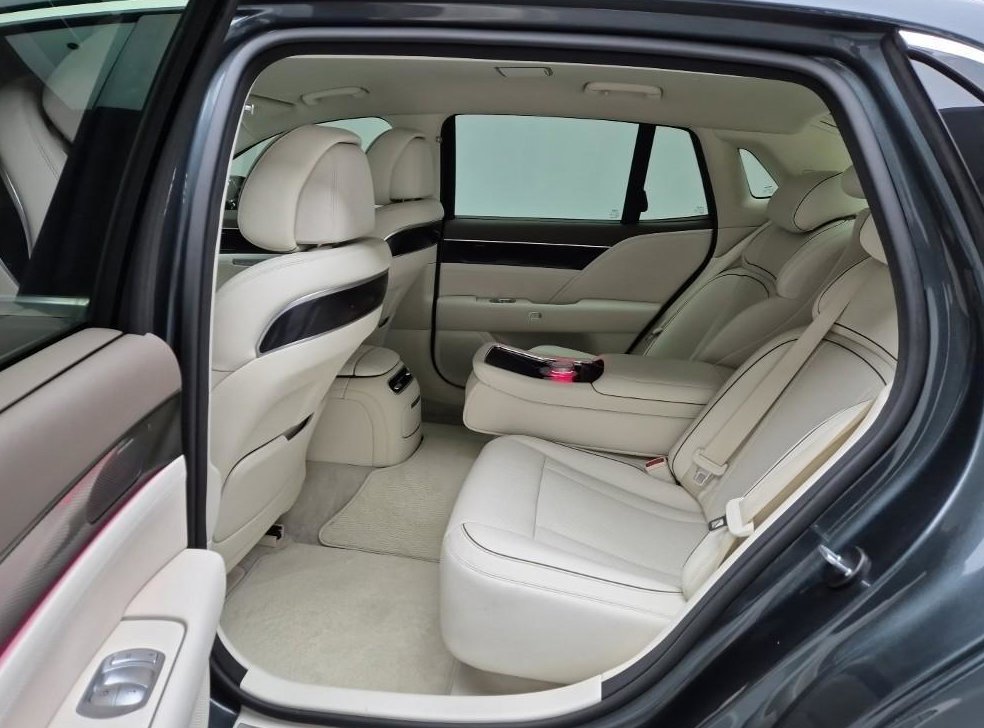 제네시스 G90 3.5T GDI AWD 사진 12