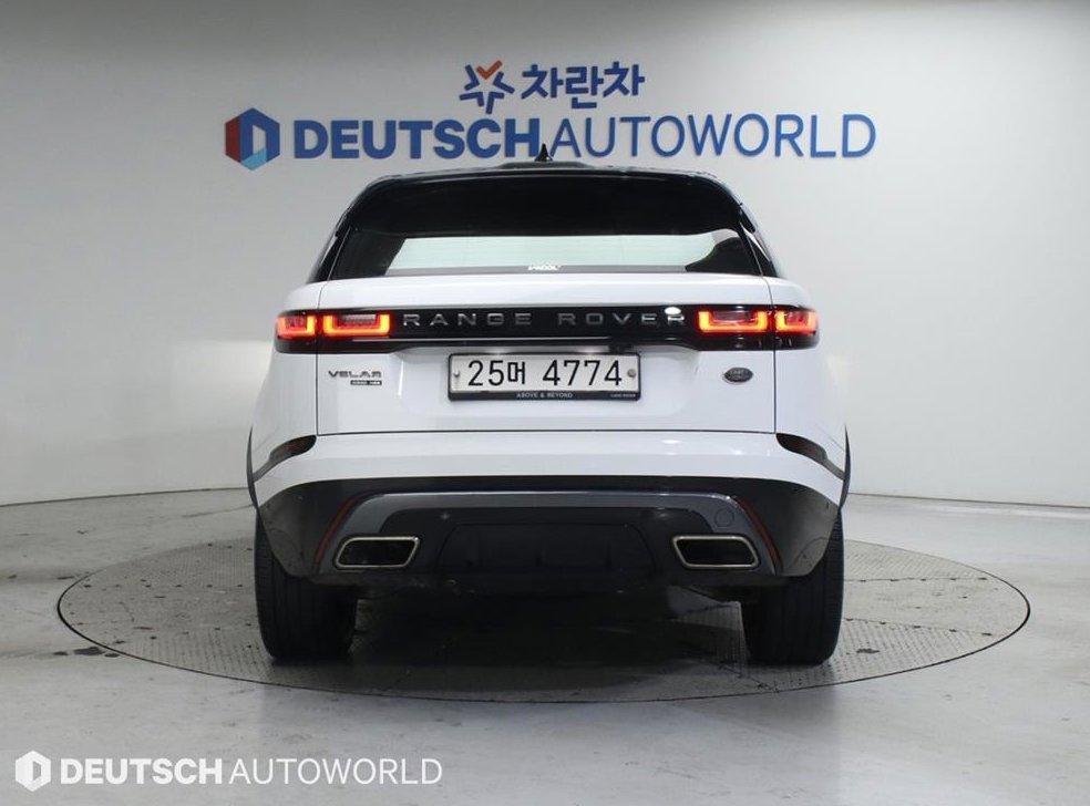 랜드로버 레인지로버 벨라 3.0 D300 R-다이나믹 HSE 사진 4