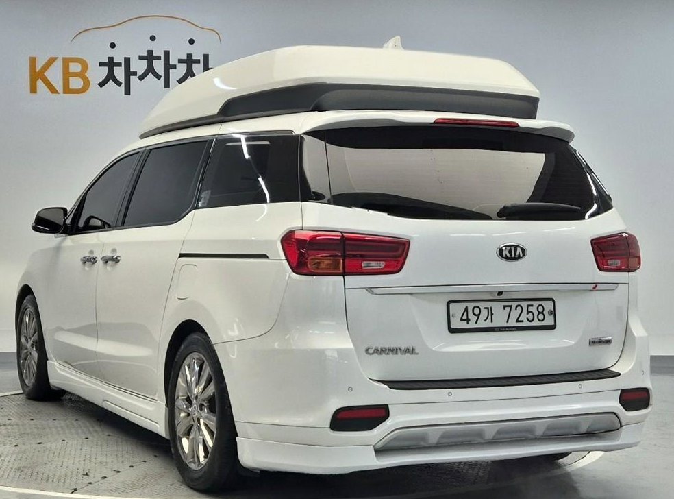 기아 카니발 가솔린 9인승 하이리무진 노블레스 스페셜 사진 2