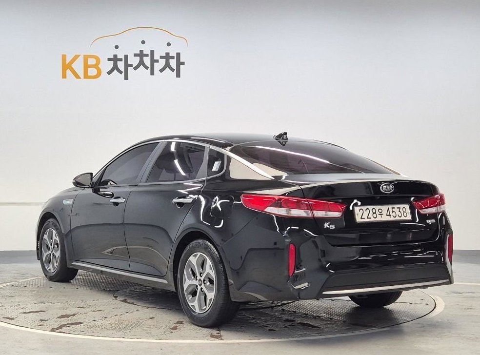기아 K5 프레스티지 사진 2