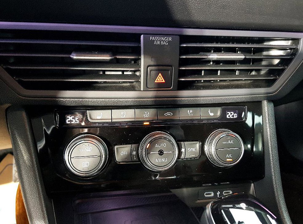 폭스바겐 제타 1.5 TSI 프레스티지 사진 12