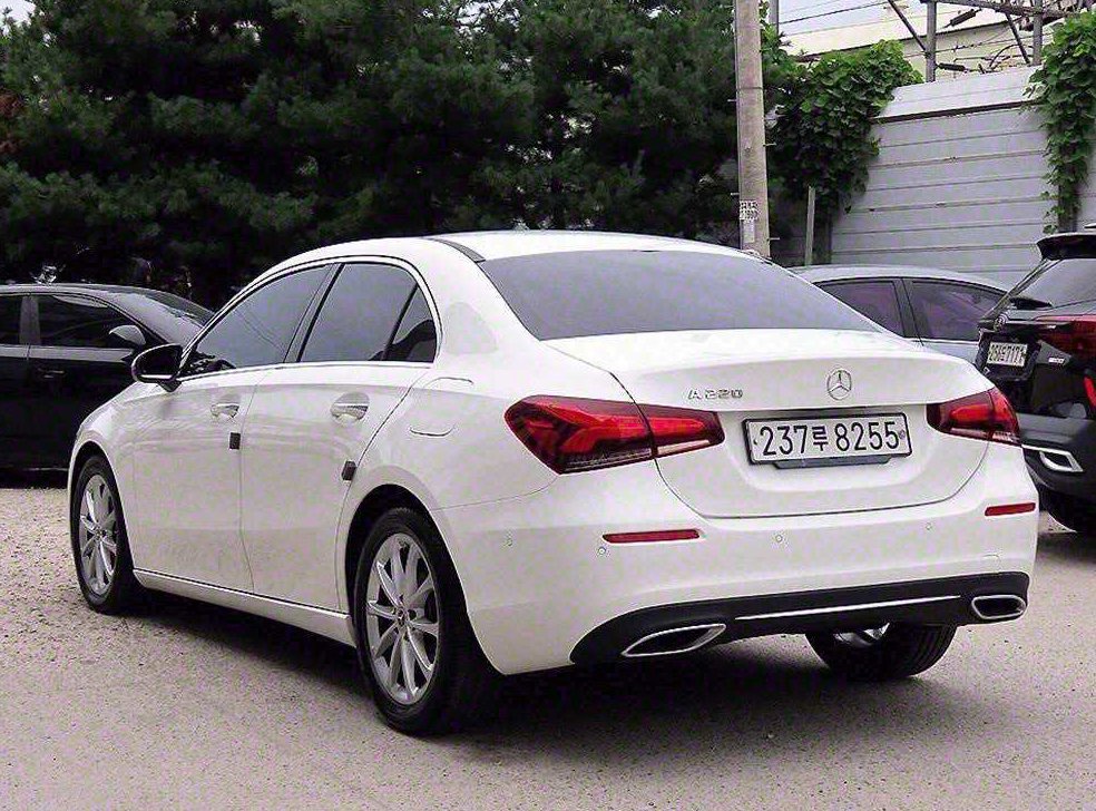 벤츠 A 클래스 A220 해치백 사진 4