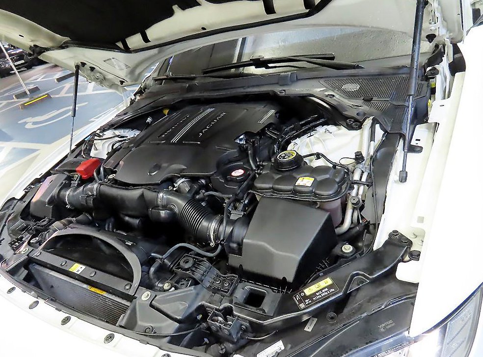 재규어 XF 3.0 S AWD 사진 19