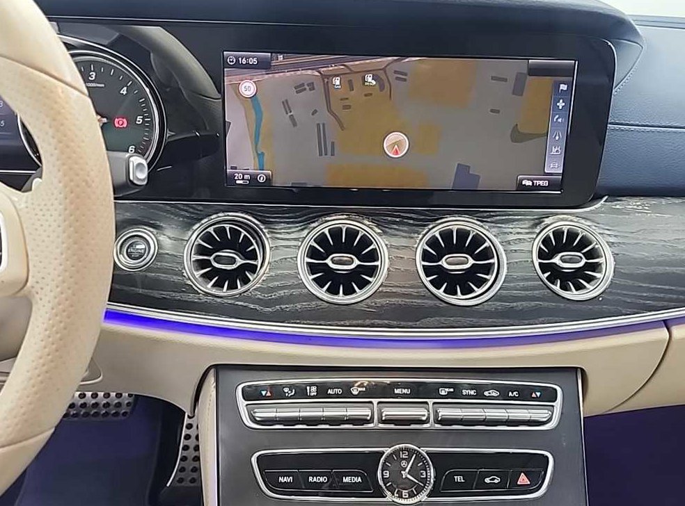 벤츠 E 클래스 E220d 카브리올레 사진 11
