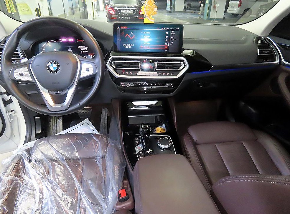 BMW X4 xDrive 20i xLine 사진 10