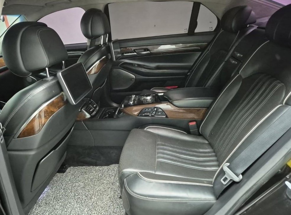 제네시스 EQ900 5.0 GDI AWD 사진 13