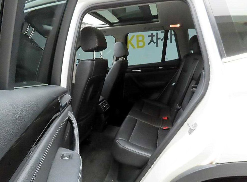 BMW X3 xDrive 20d 사진 14