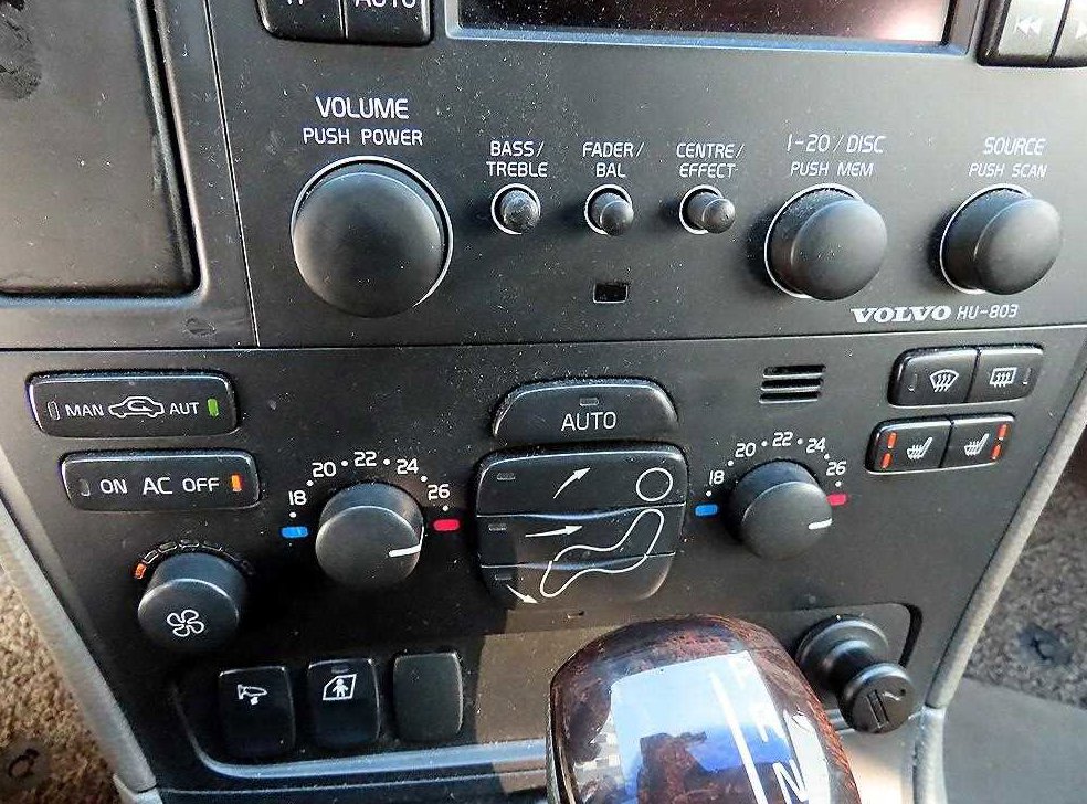 볼보 XC70 2.5T 사진 12