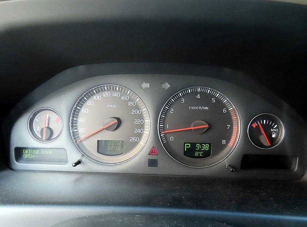 볼보 XC70 2.5T 사진 9