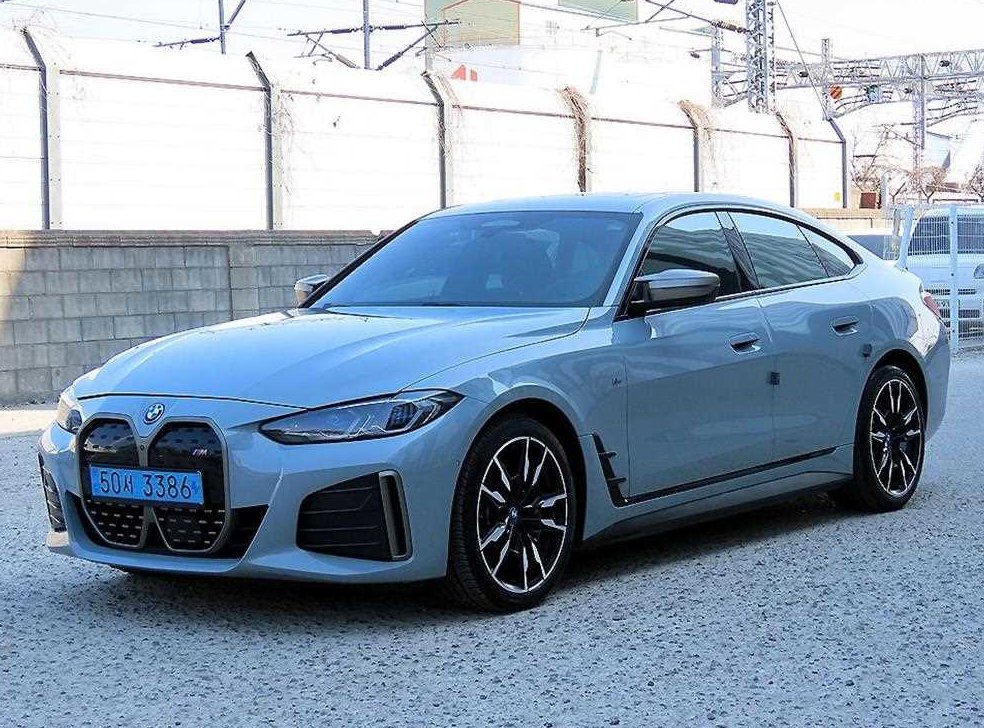 BMW i4 M50