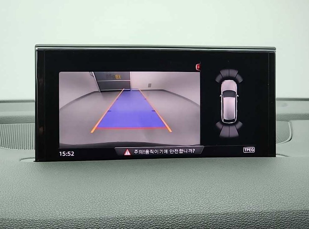 아우디 Q7 45 TFSI 콰트로 사진 16