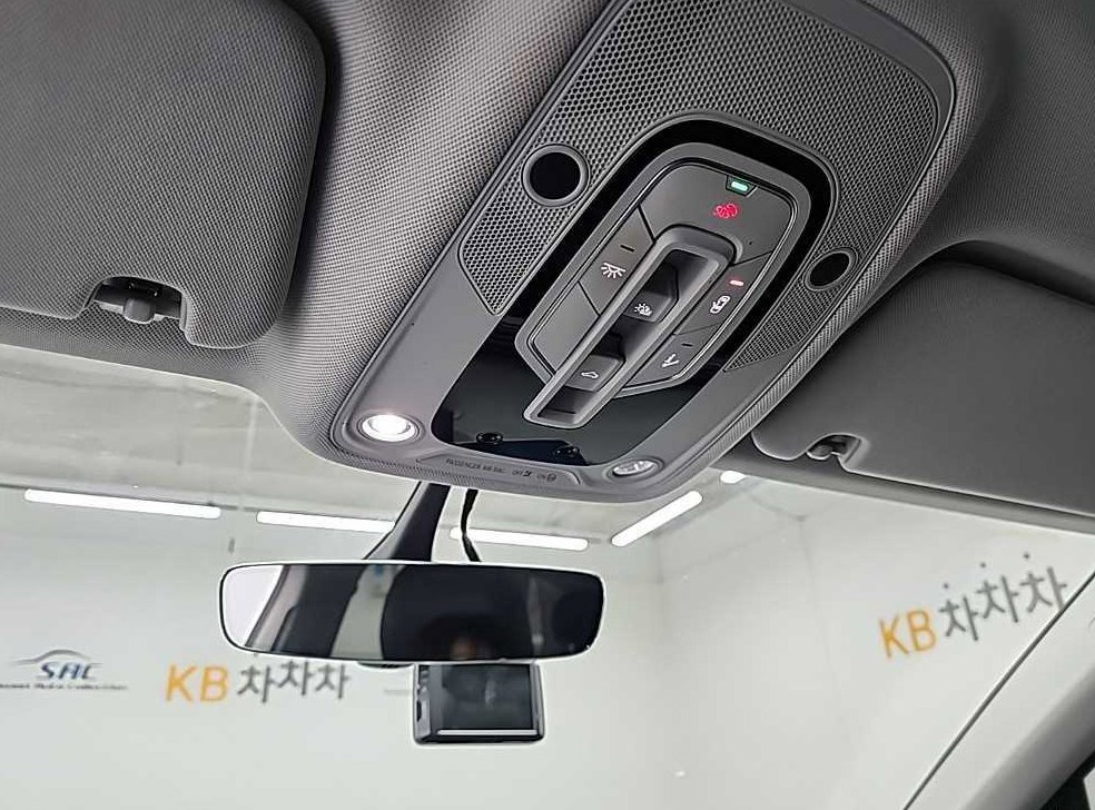 아우디 Q7 45 TFSI 콰트로 사진 17