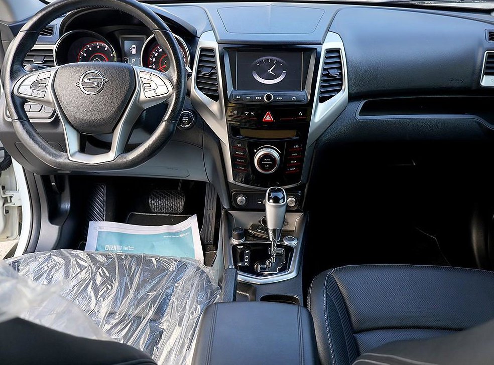 KG모빌리티(쌍용)  티볼리 가솔린 2WD 1.6 LX 사진 5