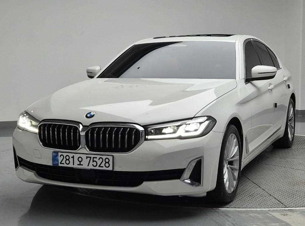 BMW 5시리즈 520i 럭셔리