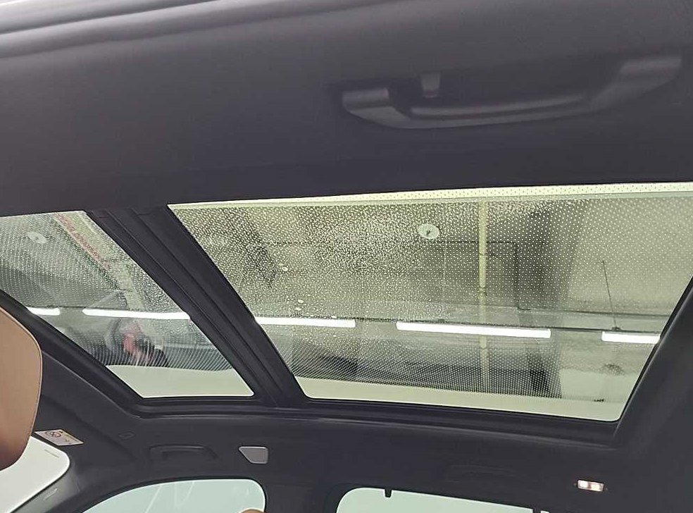 BMW X5 M50i 사진 14