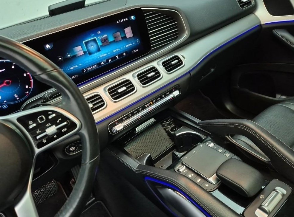 벤츠 GLE 클래스 GLE 300d 4MATIC 사진 18