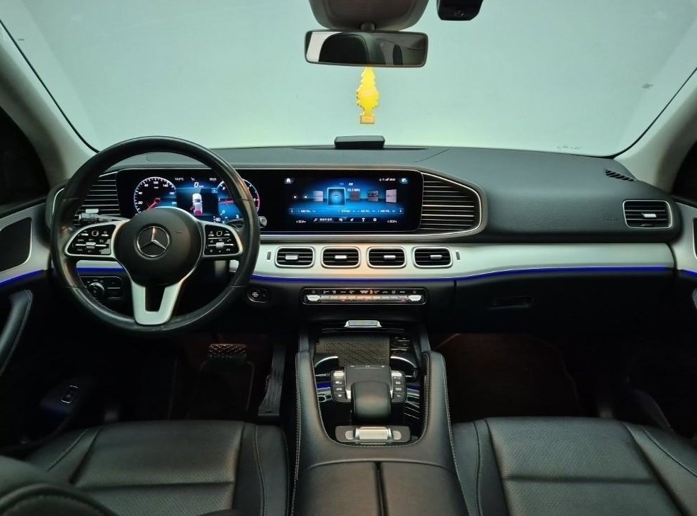 벤츠 GLE 클래스 GLE 300d 4MATIC 사진 5