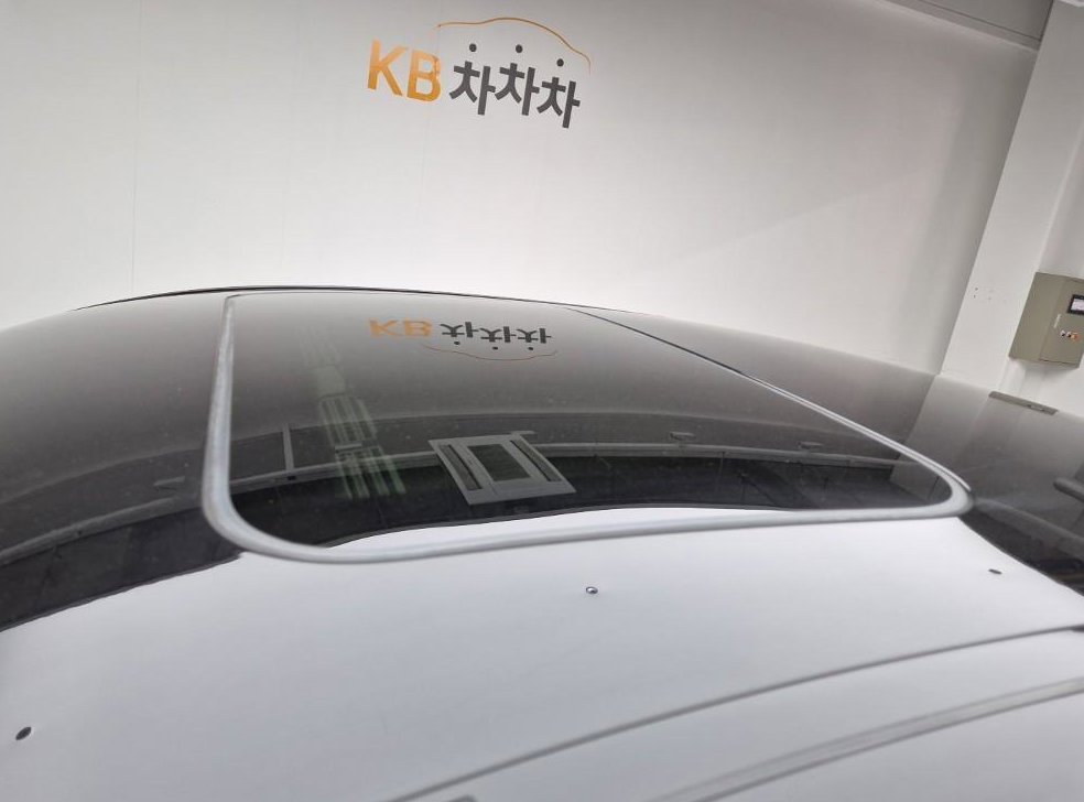 벤츠 E 클래스 E220d 4MATIC 익스클루시브 사진 13