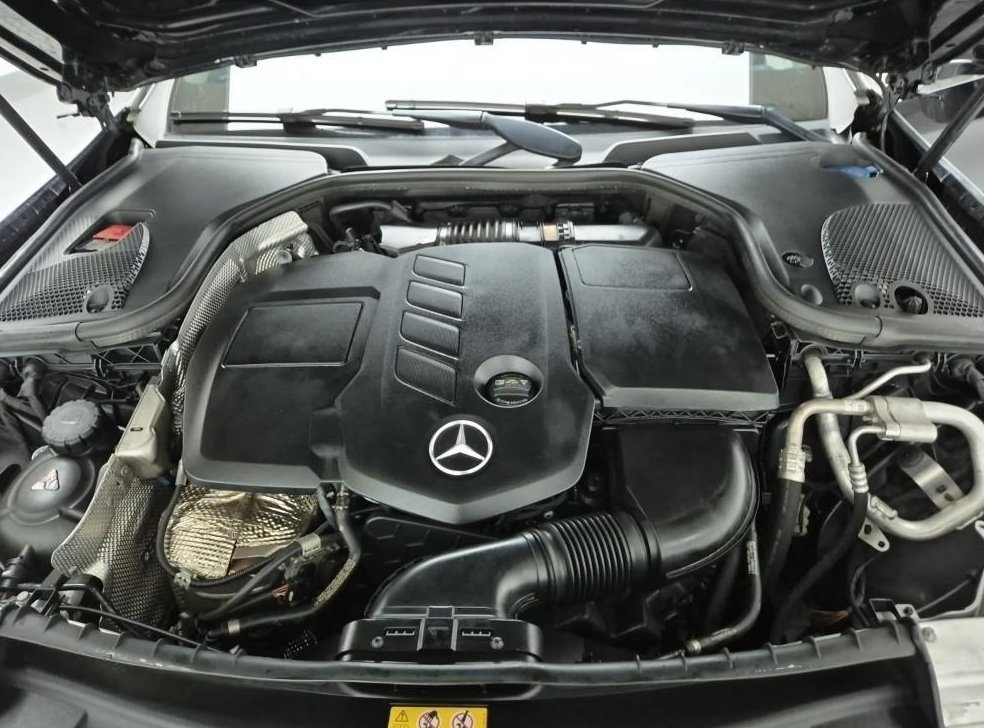 벤츠 E 클래스 E220d 4MATIC 익스클루시브 사진 5