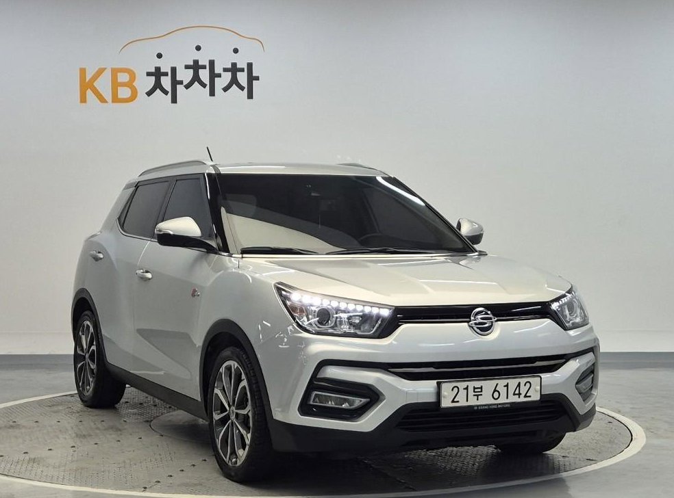 KG모빌리티(쌍용)  티볼리 4WD 가솔린 LX 사진 4