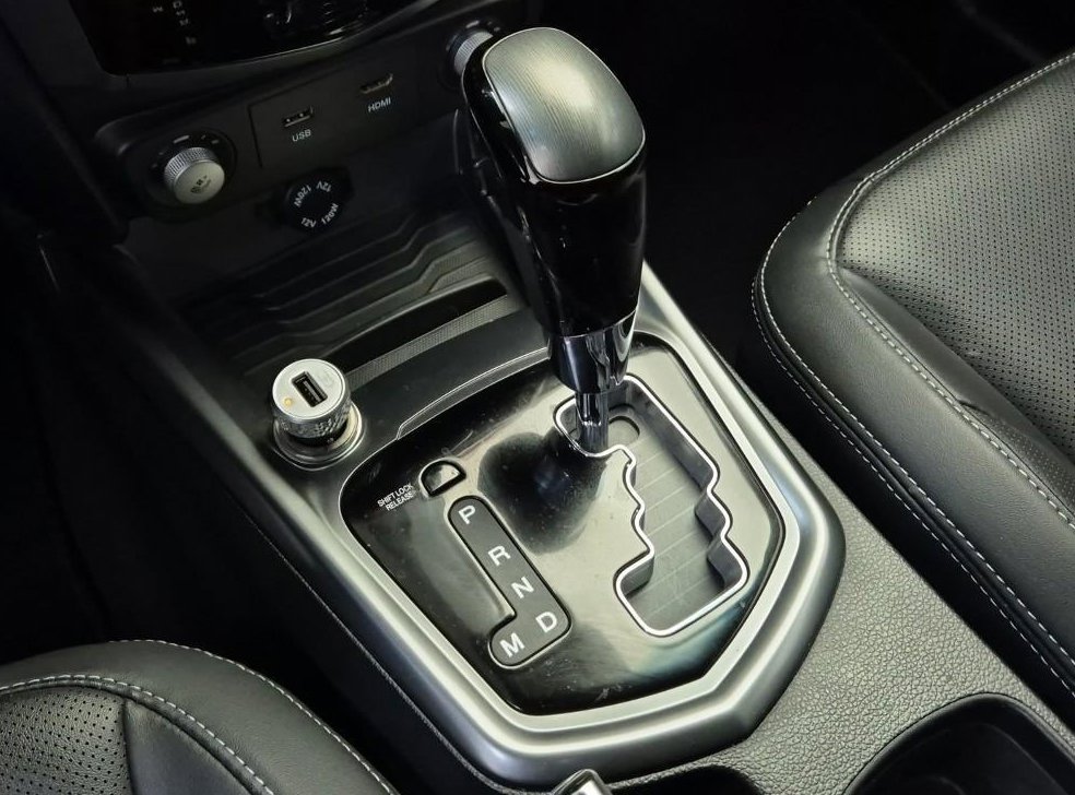 KG모빌리티(쌍용)  티볼리 4WD 가솔린 LX 사진 7