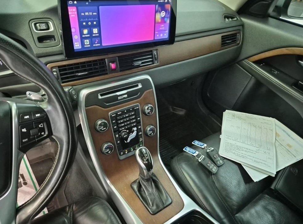 볼보 XC70 D5 사진 10