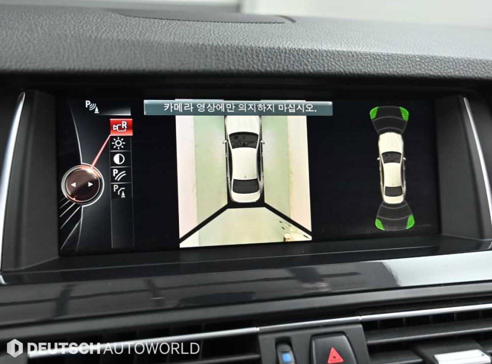 BMW 5시리즈 520d xDrive M 에어로다이나믹 사진 17