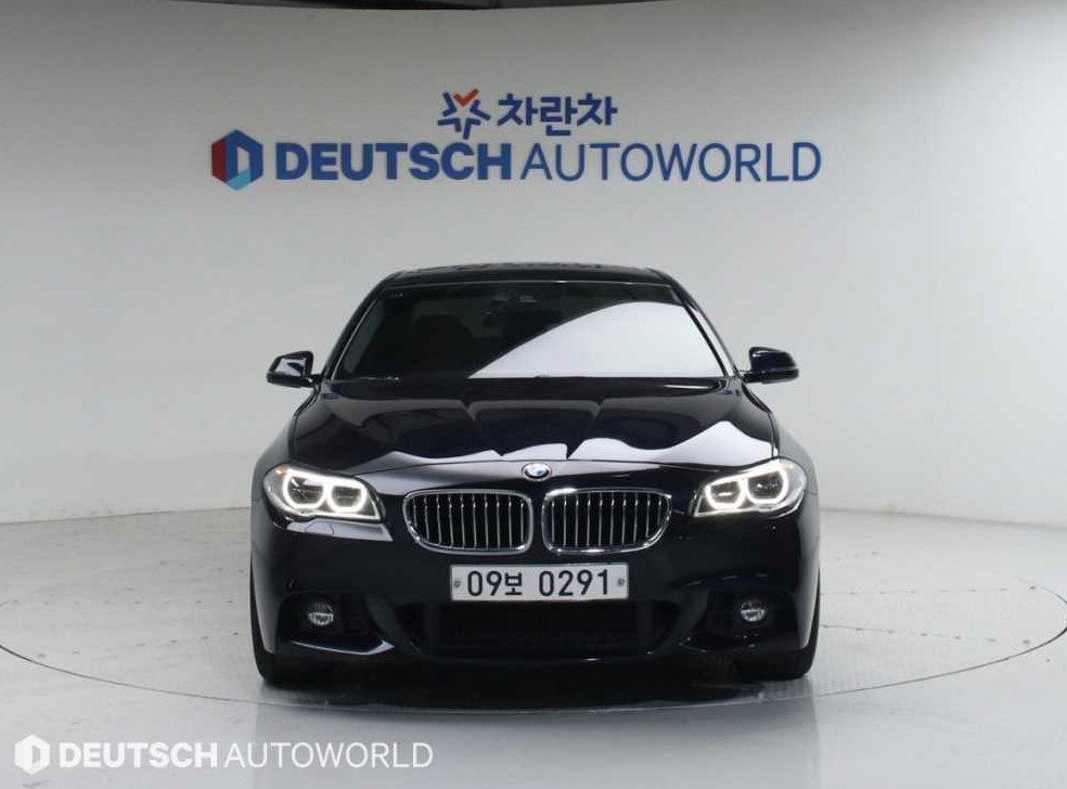 BMW 5시리즈 520d xDrive M 에어로다이나믹 사진 3
