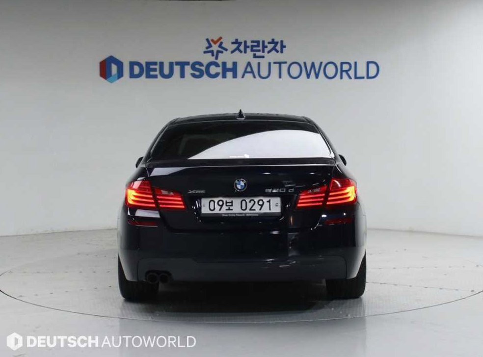 BMW 5시리즈 520d xDrive M 에어로다이나믹 사진 4