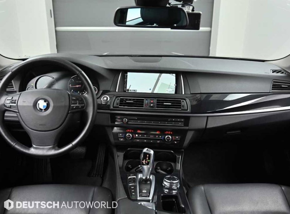 BMW 5시리즈 520d xDrive M 에어로다이나믹 사진 8