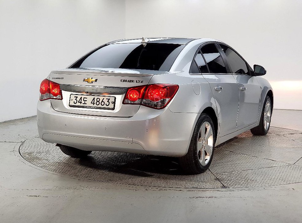 쉐보레 크루즈 1.8LTZ 사진 4