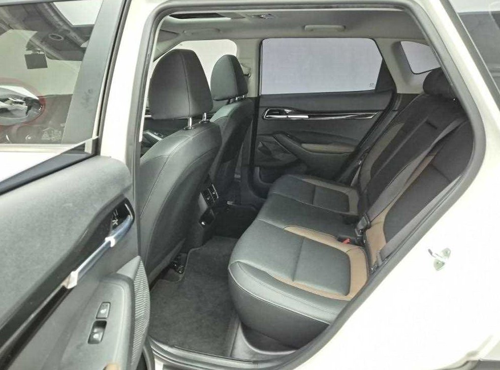 기아 셀토스 가솔린 1.6 터보 4WD 사진 12