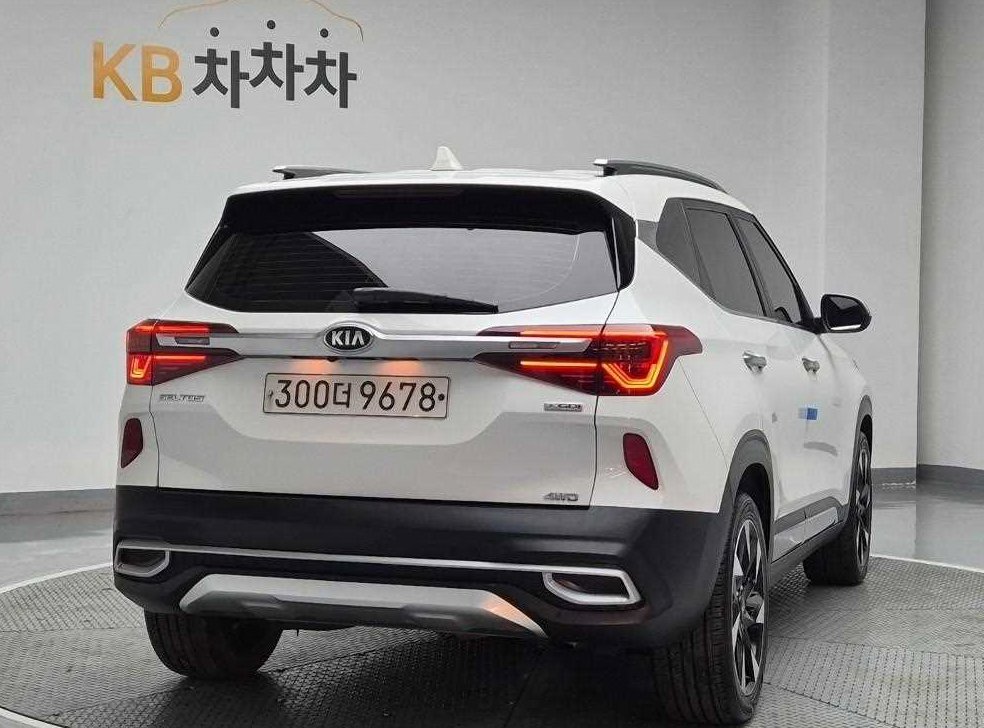 기아 셀토스 가솔린 1.6 터보 4WD 사진 3