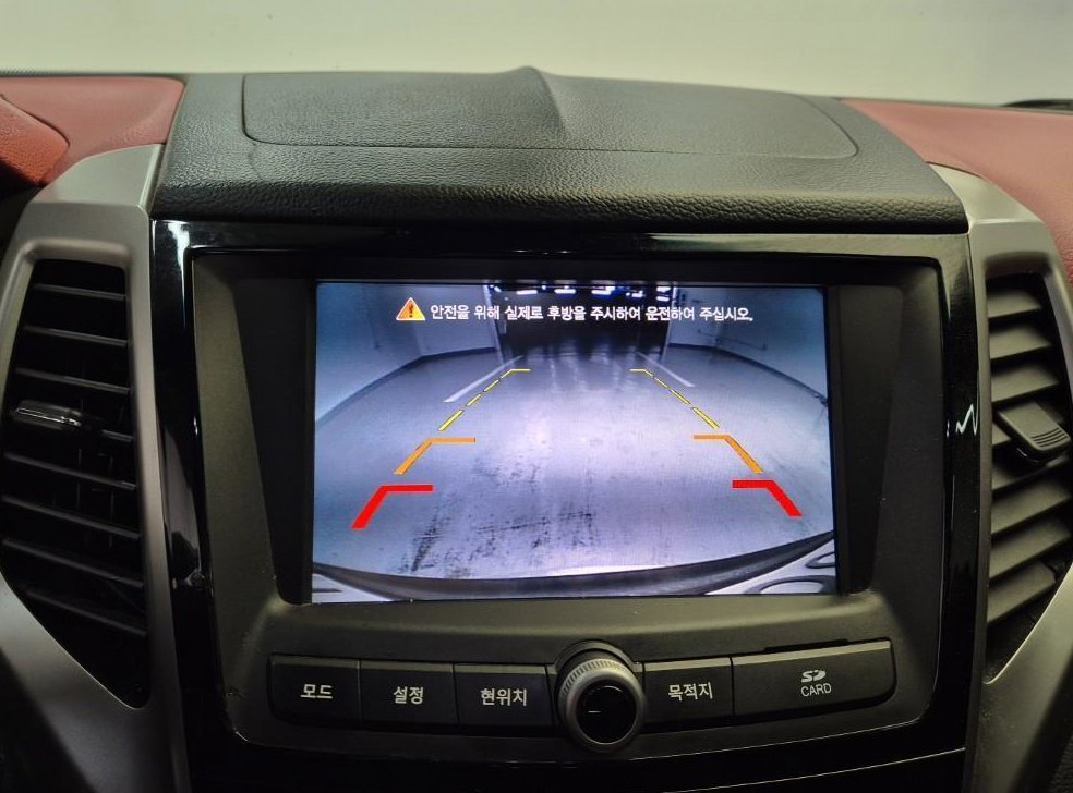 KG모빌리티(쌍용)  티볼리 가솔린 2WD 1.6 LX 사진 13