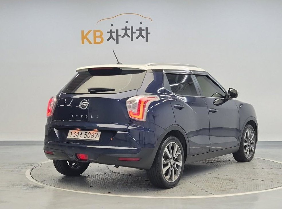 KG모빌리티(쌍용)  티볼리 가솔린 2WD 1.6 LX 사진 3