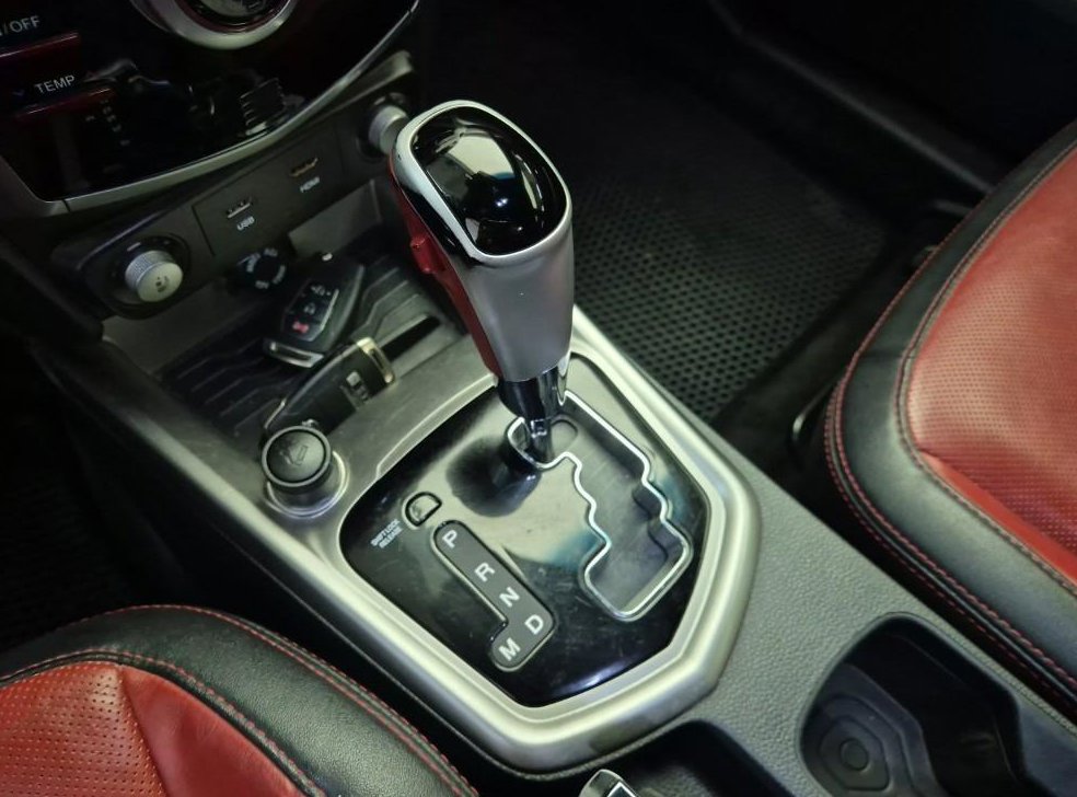 KG모빌리티(쌍용)  티볼리 가솔린 2WD 1.6 LX 사진 7