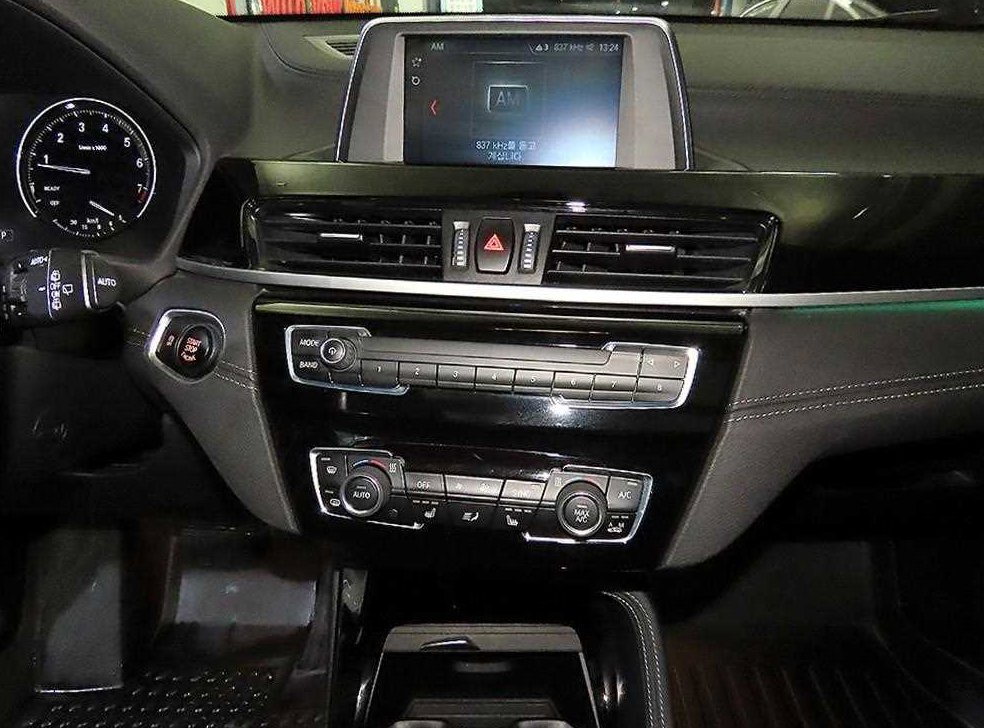 BMW X2 xDrive 20i 어드벤티지 사진 11