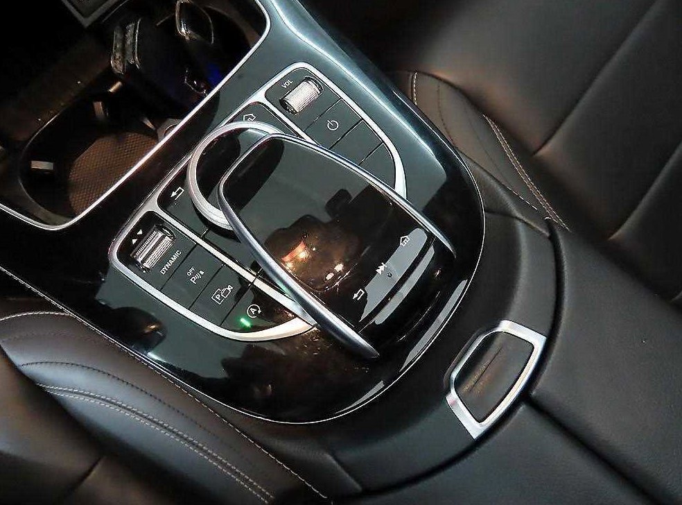 벤츠 E 클래스 E350 4MATIC AMG LINE 사진 13