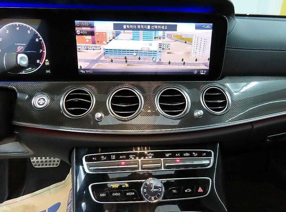 벤츠 E 클래스 E350 4MATIC AMG LINE 사진 14